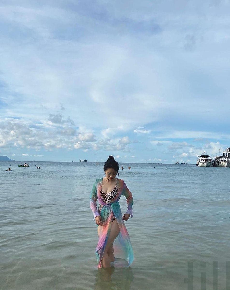 May your day be brimming with love, joy, and happiness.