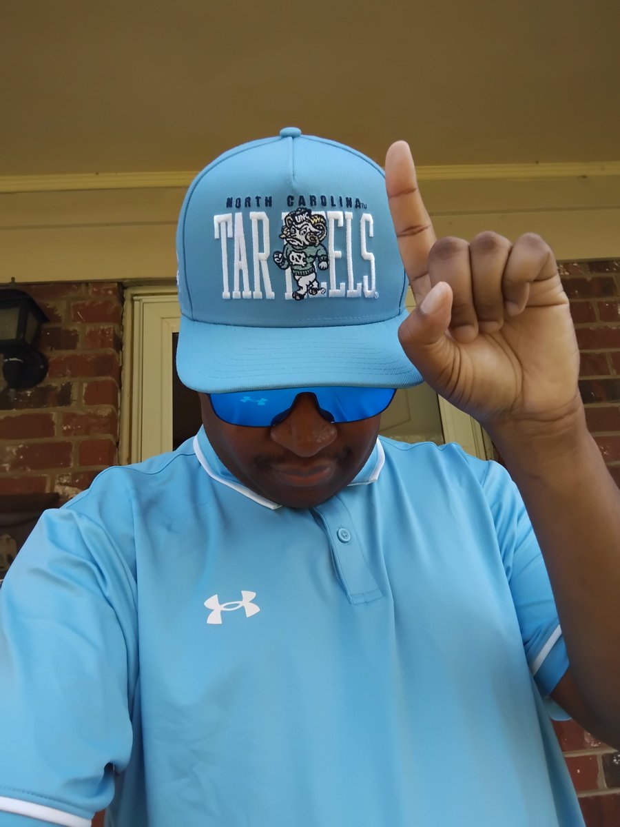 michaelis4real's tweet photo. Let's hope today is different than last game
#GoHeels
#GoUnc https://t.co/bA3glEoGCm