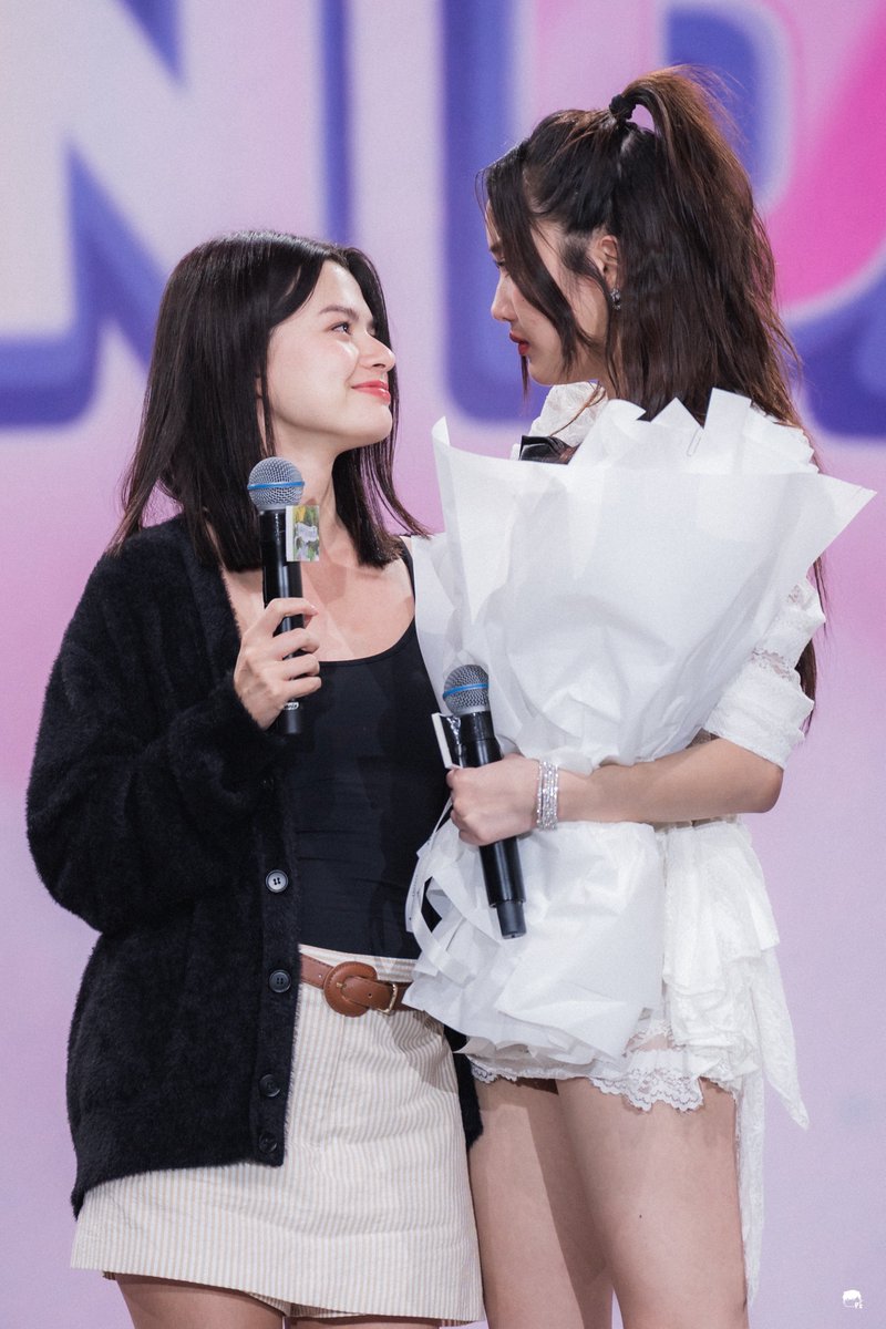 B0T :🤍) tweet media