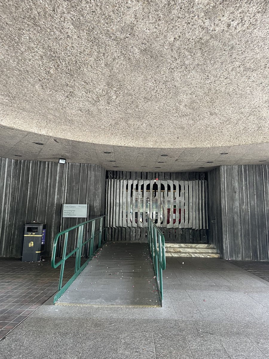 Been to Newcastle many times I had not seen the civic centre, reminded me of 
Stockholm City Hall
#newcastle #GeorgeKenyon