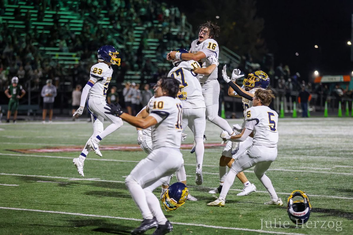 A field goal in overtime seals the win for Olmsted Falls

Olmsted Falls-24
Strongsville-21   OT