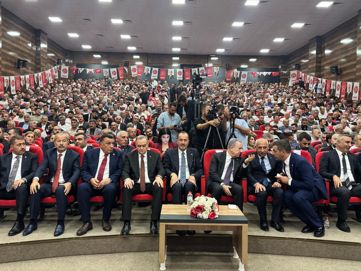 MHP_Bilgi's tweet photo. “Asırlık Birlik Sonsuz Kardeşlik, Terörsüz Türkiye, Milli Birlik ve Dayanışma Buluşmaları”

Van https://t.co/JZ9Ncv2Q18