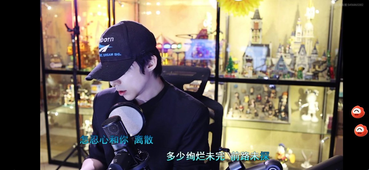 lyndaimi's tweet photo. 谢谢今晚的陪伴。宁哥晚安💛
#LiuYuning #刘宇宁 #刘宇宁直播 https://t.co/JdbkF9t9Z5