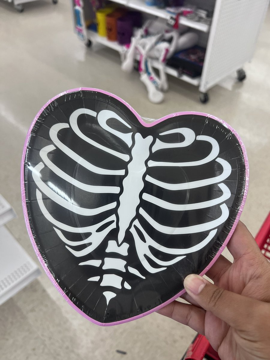 gabba1's tweet photo. Michaels has AJ Lee plates! https://t.co/iwpZQjvUpE