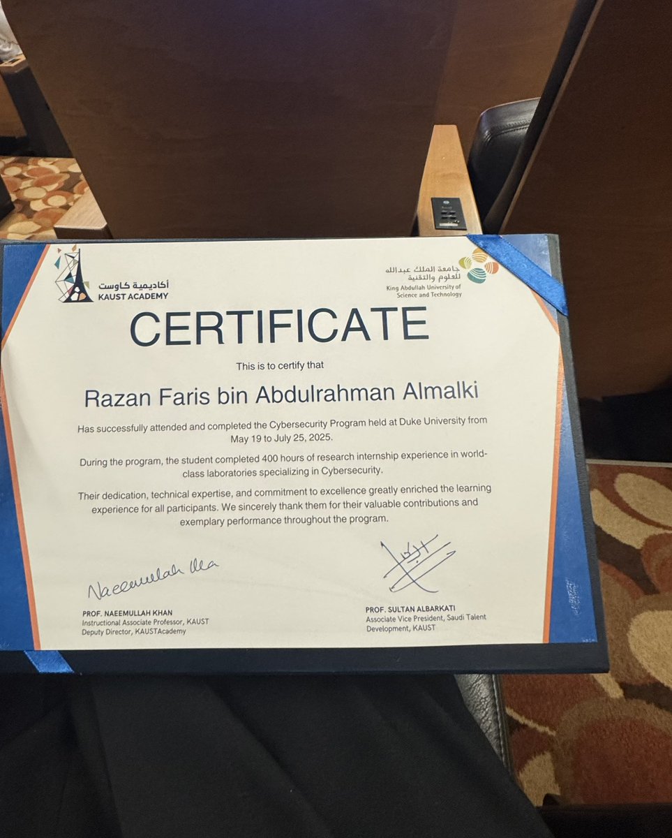 HackerRazan's tweet photo. الحمدلله على التمام🤍
بس رحلتنا مع كاوست لسا في بدايتها✋🏻 https://t.co/HJWyM1ZnC7