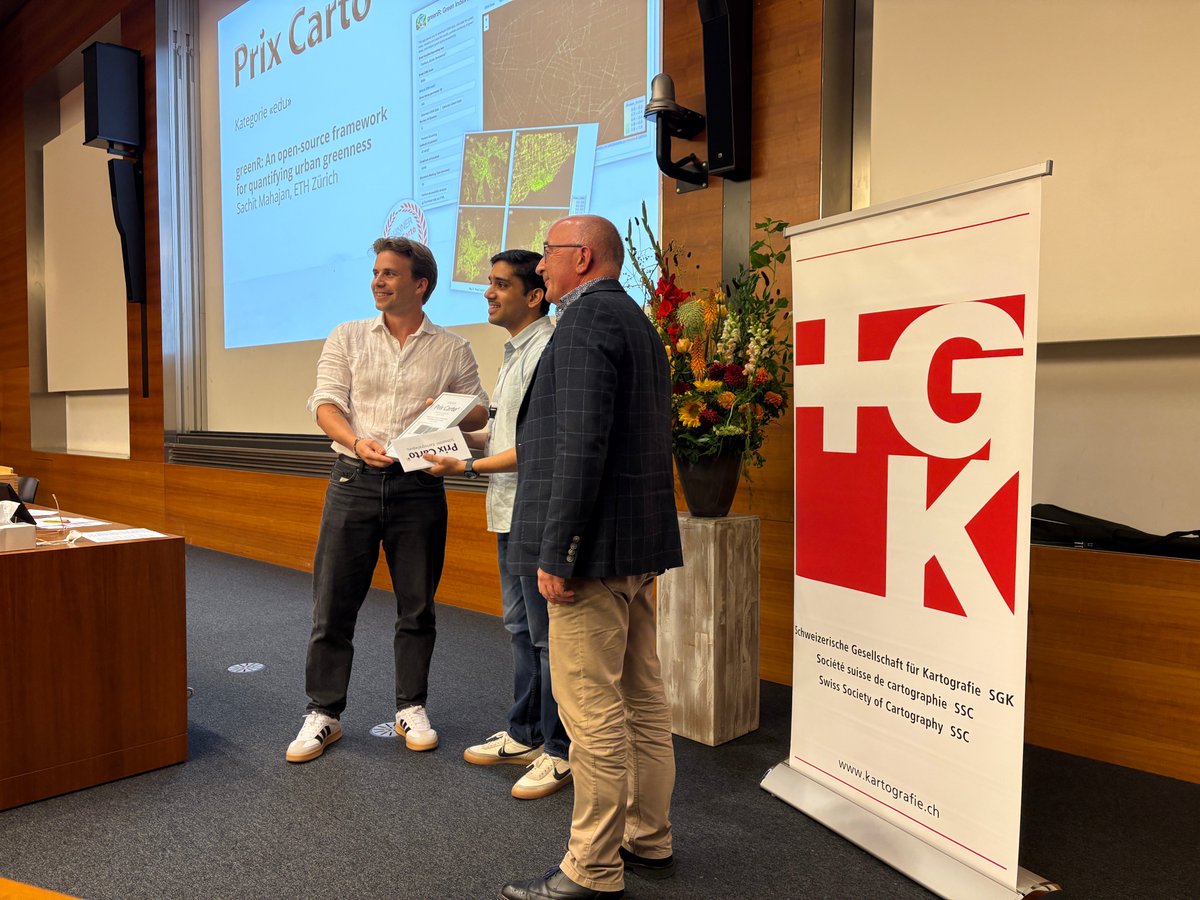 In der #PrixCarto Kategorie «edu» gewinnt <a href="/SachitMahajan4/">Sachit Mahajan</a> mit seinem an der <a href="/ETH/">ETH Zürich</a> entwickelten Tool greenR, ein Open-Source Framework zur Quantifizierung  von städtischen Grünflächen. Congratulations, Sachit! github.com/sachit27/greenR