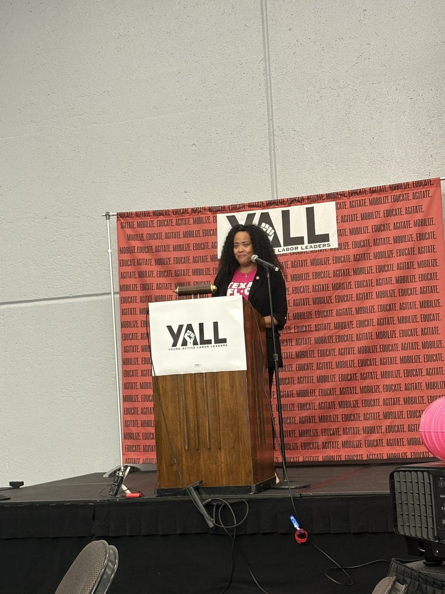 NBD, just starting my morning with the icon and legend <a href="/LASimmonsTX146/">Lauren Ashley Simmons</a>. ✊🏽