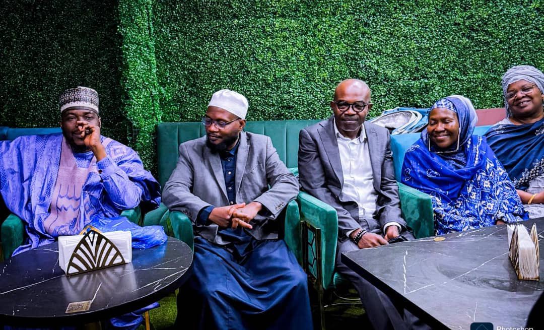 RealMallamSaliu's tweet photo. Last night, I had the honour of hosting the Ilorin Emirate community in the United Kingdom for a dinner.

It was a pleasant and engaging gathering during which I commended their commitment to the development of Ilorin and Nigeria, even while living abroad, and assured them of my continued support.

I sincerely appreciate the Ilorin Emirate community in the UK for their commendations, prayers, and dedication to our shared heritage. I am confident that, together, we will continue to promote unity and progress for our Emirate and Nigeria at large.

SM