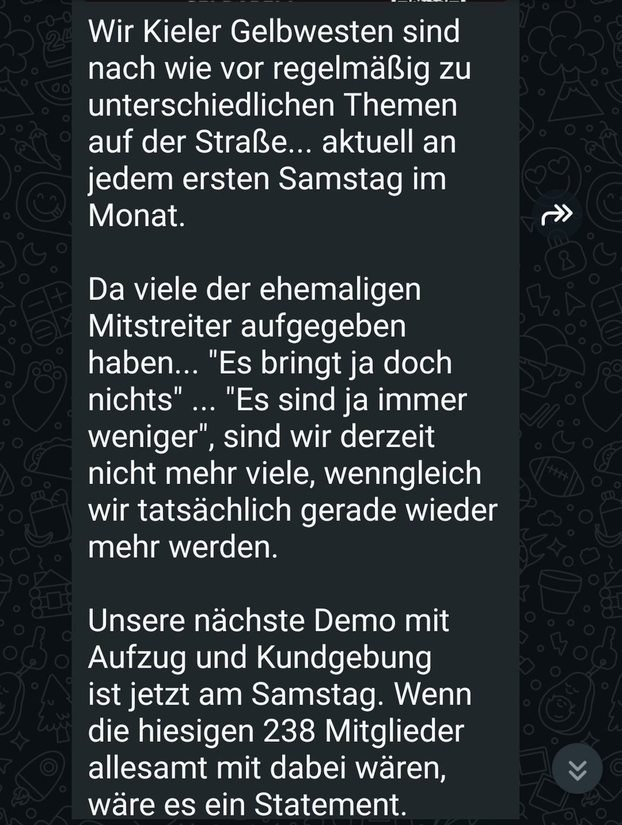 #Kiel
#Gelbwesten werden wieder mehr? 4 anstatt 3? 🤪 Es gibt bestimmt heute keine Meldung, wie(viele) es war(en). 

238 inner Gruppe - keiner geht zur Demo der Gelbwesten 🤪🤪🤪. Da muss das Angebot der #Gelbwesten ja toll sein. 

Chapter2: Generalstreik
Chapter3: Grossdemo Kiel