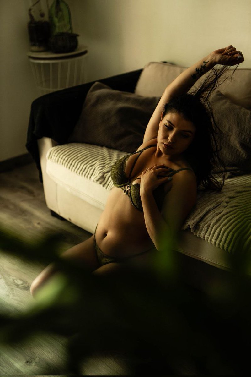 Nella tua dimensione risali in linfa di luce sopra vette di mai tentata solitaria emozione...