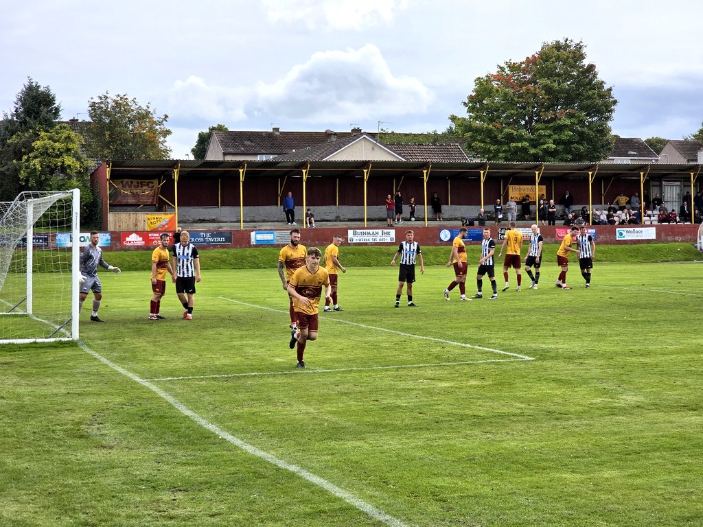 .<a href="/whitburnjunior/">WhitburnJunior</a> 0-3 <a href="/JeanfieldSFC/">Jeanfield Swifts FC</a> 

A very strong showing from the Perth side. They led 2 nil at half time, too much for the home side to overcome. They gave it a good go. 

We enjoyed our second visit to Central Park. 

#groundhopping #scottishfootball