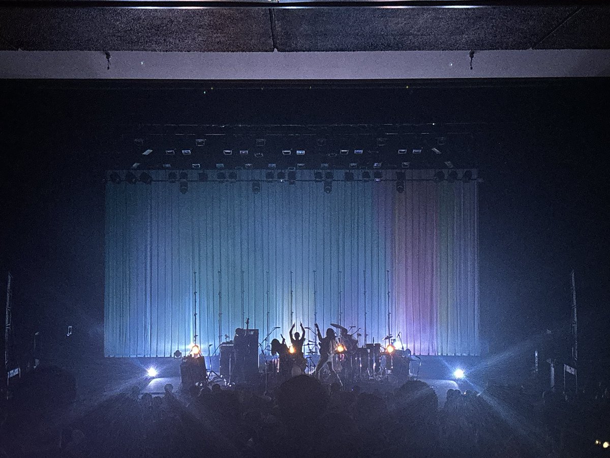 kanekoayano"石の糸"Hall Tour 12日目・仙台公演にお越しいただいた皆様、スタッフの皆様ありがとうございました。

本日もとても楽しい時間となりました！
皆様にとっても素敵な日になっていると嬉しいです✴︎

次は、9/19札幌公演です。皆様のご来場お待ちしています💐

🎫eplus.jp/kanekoayano/