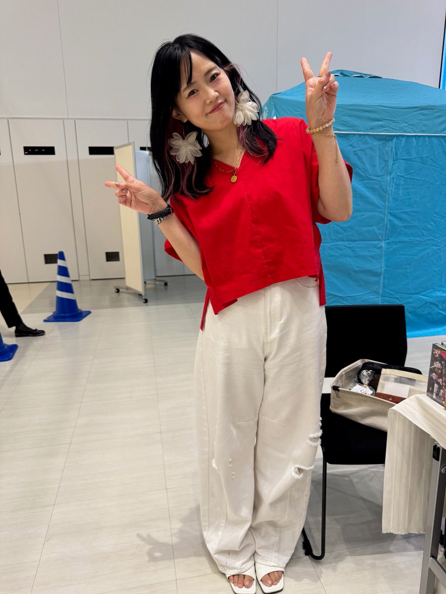 Nejibana_love's tweet photo. #2025年9月6日 : #エミテラス所沢 _01
#記念写真📸🌹🌻💖💐💞
#松岡里果 さん🎤🪈🫰💜
#りかちゃん🍎🐱🌻#ブラボー💓
#水彩🎈💘💐🌼🌸🌱✨
#第9回 #アーティスト展 💕🍀🥰
#とこまちコンサート2025🎼
#TOKOROZAWA #eCUBE
#2025年 #巳年🐍 https://t.co/UeuT1JkeFq