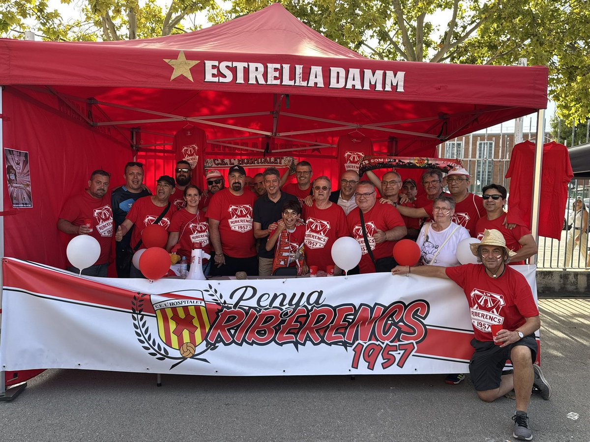 CE L'Hospitalet (@celhospitalet) on Twitter photo L’alcalde <a href="/DavidQuirosLH/">David Quirós Brito</a> i la penya <a href="/riberencs1957/">peña Riberencs 1957</a> tampoc es volen perdre l’#Hospifest ⚽️🎉🎊
#CELH2526 #AraÉsElMoment #SomhiHospi L’alcalde <a href="/DavidQuirosLH/">David Quirós Brito</a> i la penya <a href="/riberencs1957/">peña Riberencs 1957</a> tampoc es volen perdre l’#Hospifest ⚽️🎉🎊
#CELH2526 #AraÉsElMoment #SomhiHospi