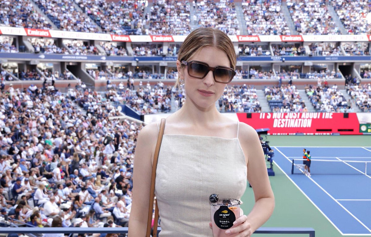 Anna Kendrick Updates tweet media
