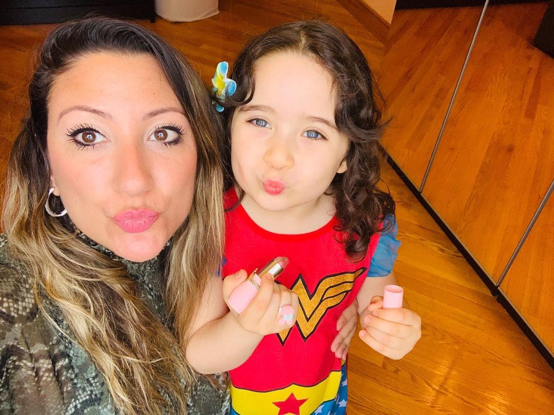 I still remember this day, it was my baby's birthday, my youngest daughter, when she turned 6. She's smart, charismatic, kind and loving.

I was heading to a 24 hours shift, but I was able to hug her and sing to her "Happy birthday" and shower her with kisses.