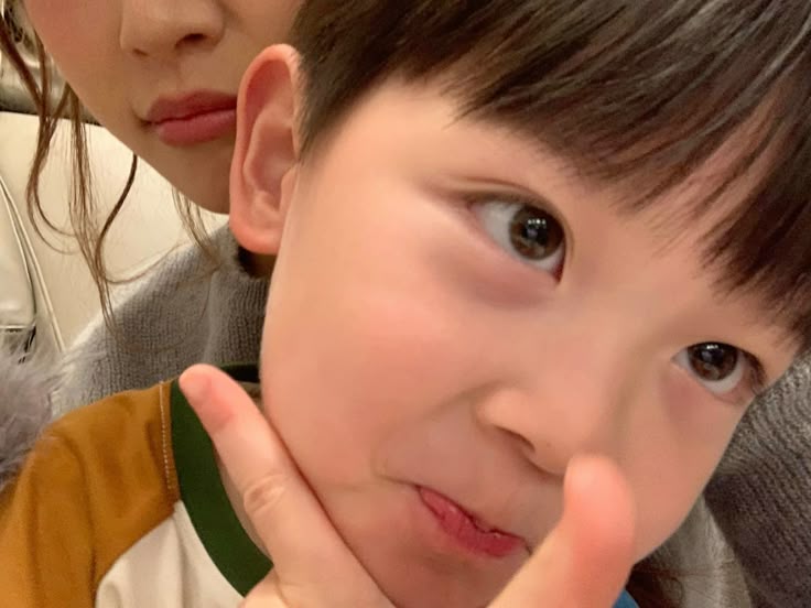 First of all, this was totally our fault. We know it, and we really regret it. Jadi ya gitu deh. Doain Dede cepet pulang ya. He’s happy, but honestly, we miss him so much. Udah maaf2n dan baikan juga kok. Cuma anaknya belum mau pulang aja, sedih banyak jadinya 🥲
- Hariz