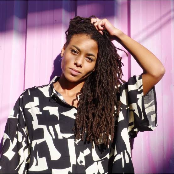 9/13 (sat) at West Harlem Kyoto

3024やNervous Horizonからのリリースで知られるEhua！彼女のトラックは、ベースミュージックに確かなアフリカのリズムを感じられ、様々なプレイに溶け込むスタイルが多く僕もよくプレイします。このタイミングで最旬の彼女のプレイを聞きにきてください！