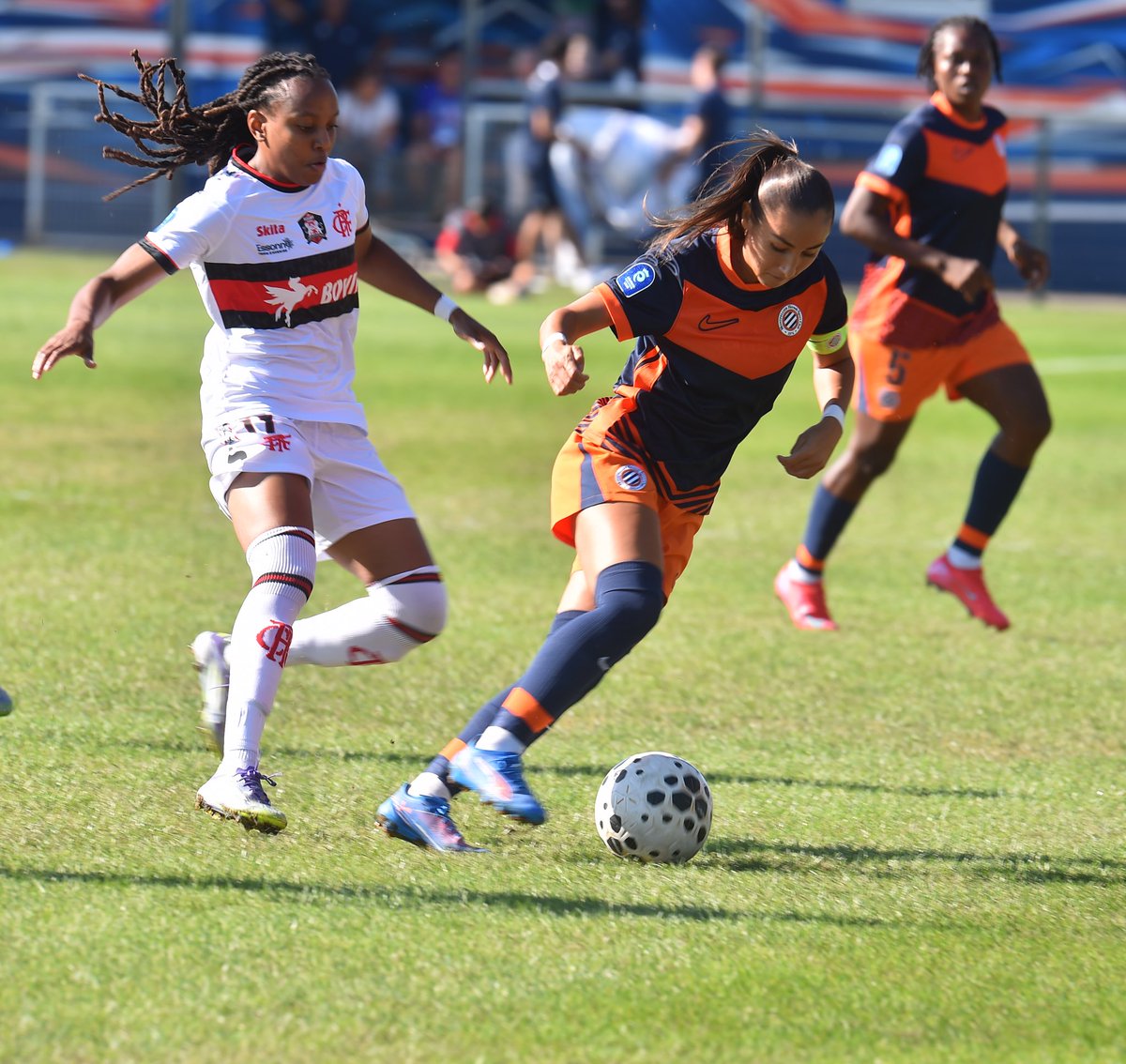 MontpellierHSC's tweet photo. 👩 ⌚️ 45’ | #MHSCFCF91 0️⃣-1️⃣
C’est la mi-temps à Grammont, nos #FémininesMHSC sont menées 1-0, but de Traoré sur penalty pour @FCF91_feminines https://t.co/MCND4bAFc1