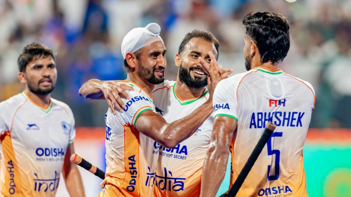 FirstpostSports's tweet photo. India 🇮🇳 dominate from the opening minute to the final hooter as they demolish China 🇨🇳 7-0 in the final Super 4s game of the Men's Hockey Asia Cup! 

Harmanpreet Singh and Co face South Korea 🇰🇷 in the final less than 24 hours from now

#INDvCHN Recap: https://t.co/ddAdtZpBDq https://t.co/SO4XCCXws0