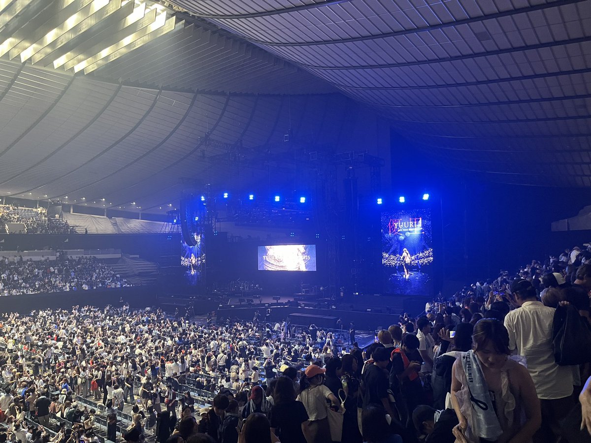 seibu_7_'s tweet photo. 優里相変わらず最高だった〜
新曲？らしいやつめっちゃ好きだ！
最低な君に送る歌〜 https://t.co/p0EAqwRyqu