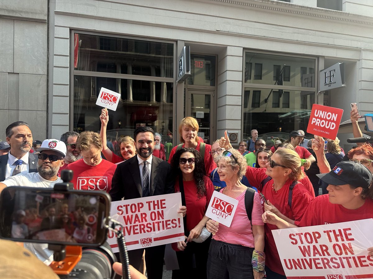 ZohranKMamdani's tweet image. There’s power in unity — and in a union.

A morning of solidarity and celebration at the NYC Labor Day Parade. #UnionStrong