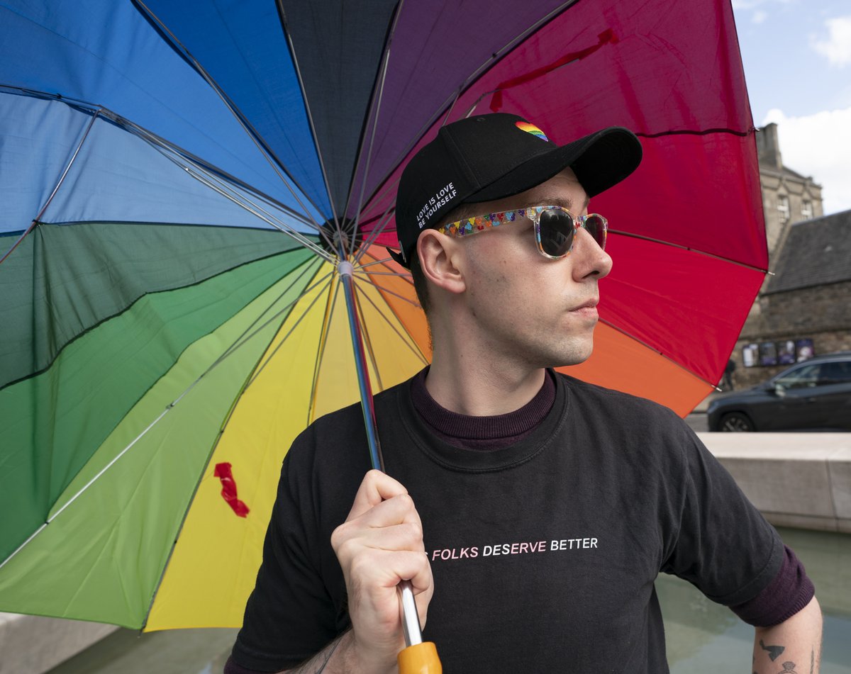 iain_masterton's tweet photo. #folksdeservebetter #umbrellagate #youknowwheretoshovethat #wallywiththebrolly https://t.co/zj1nKGDg7d