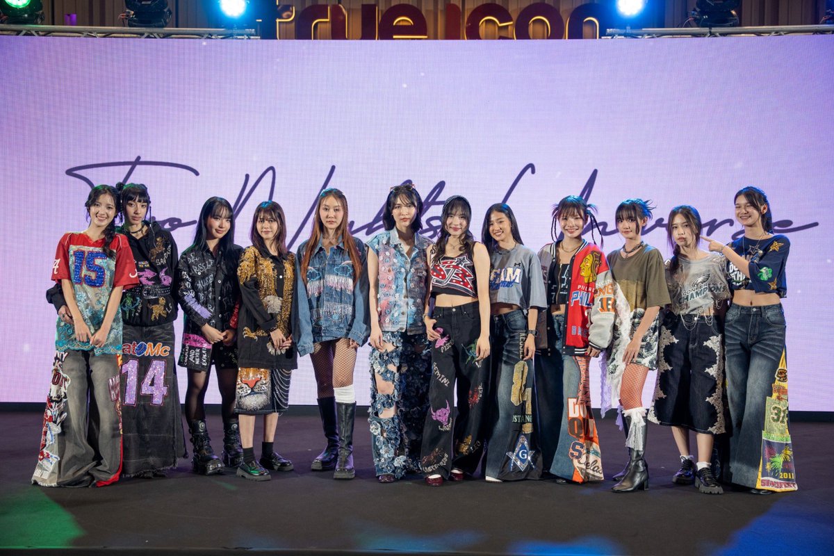 Hello_asian's tweet photo. “ม.ร.ว.เฉลิมชาตรี ยุคล” หรือ “คุณชายอดัม” เปิดตัว 6 คู่จิ้น จากซีรีส์ “Two Nights Universe” เตรียมเสิร์ฟความฟินให้ชาว GL เร็วๆนี้ #TwoNightsUniverse
เพิ่มเติม> https://t.co/FA5j40k0Ef
#sairungppk #pphakamazz
#น้ำฝนคริสทีน #yenaneedcat
#maysaploy #แอนนี่เฌออัณณ์
#jassmiine_t #FroyPenpitcha
#aiwana__ #amkodiary
#Kaimook #jxnnyaa_ #ThaiGL
#TwoNightsWithTheDevil
#TwoNightsTooDrunk
#TwoNightsToTheEviction
#TwoNightsToRepay
#TwoNightsWithBlueSunshine
#TwoNightsWithMyBoss
ข่าวดีสำหรับชาว GL (Girls’ Love) เตรียมตัวให้พร้อมกับซีรีส์ใหม่สุดปัง ผลงานชิ้นใหม่ของน้องๆ จากค่าย Bobcat Talent ของ “ม.ร.ว.เฉลิมชาตรี ยุคล” หรือ “คุณชายอดัม” เรียกน้ำย่อยด้วยการจัดงานแถลงข่าวเปิดตัวนักแสดงน้องใหม่จากเรื่อง Two Nights Universe ซีรีส์สั้น GL (Girls’ Love) ของคู่รักหญิงๆ 6 คู่ 6 เรื่อง กับเรื่องราวสองคืนที่ทำให้ความสัมพันธ์ของทุกคนดำเนินไปข้างหน้าผ่านการใช้คุณค่าที่แท้จริงของผู้หญิงเป็นหัวใจของการดำเนินเรื่อง โดยนำเสนอผ่านการประคองความสัมพันธ์ของตัวละครทั้ง 6 คู่ ในรูปแบบ (Structure) ซีรีส์แนวตั้ง ความยาว 5 นาที พร้อมแนะนำคาแรกเตอร์นักแสดงทั้ง 6 คู่ ที่จะมาเขย่าวงการ GL อีกครั้ง เร็วๆนี้