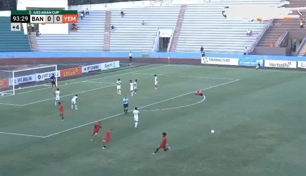 هدف المنتخب اليمني الأولمبي في مرمى بنغلاديش في الدقيقة الأخيرة من بدل وقت ضائع.. الدقيقة 94.
هدف بشق الأنفس 
#هدف #اليمن