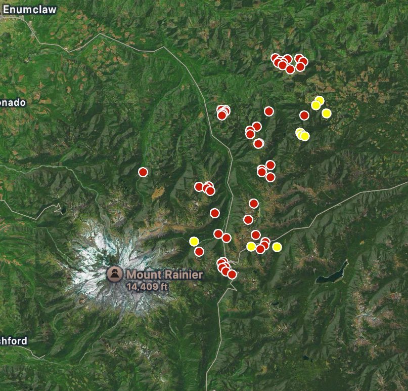 The_Weatherman2's tweet image. We’ve got shower and thunderstorm activity moving NW this morning off the Cascades. How far it lasts is questionable, but decaying storms are producing some rain over Thurston County (high-based storms), and there has been lightning over the Cascades near the #WildcatFire. #wawx