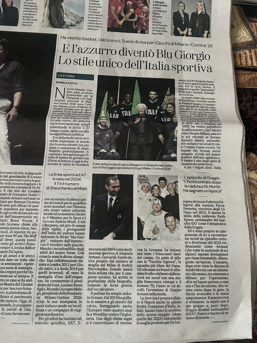 paoloangeloRF's tweet photo. #cotto”divise immacolate x le Olimpiadi invernali di #milanocortina sono l’ultimo gesto di affetto di #GiorgioArmani per lo sport italiano e per il grande show che proietterà il nostro paese al centro dell’attenzione globale ha scelto bianco latte per gli atleti marchio specifico https://t.co/5N01ArnfJ7