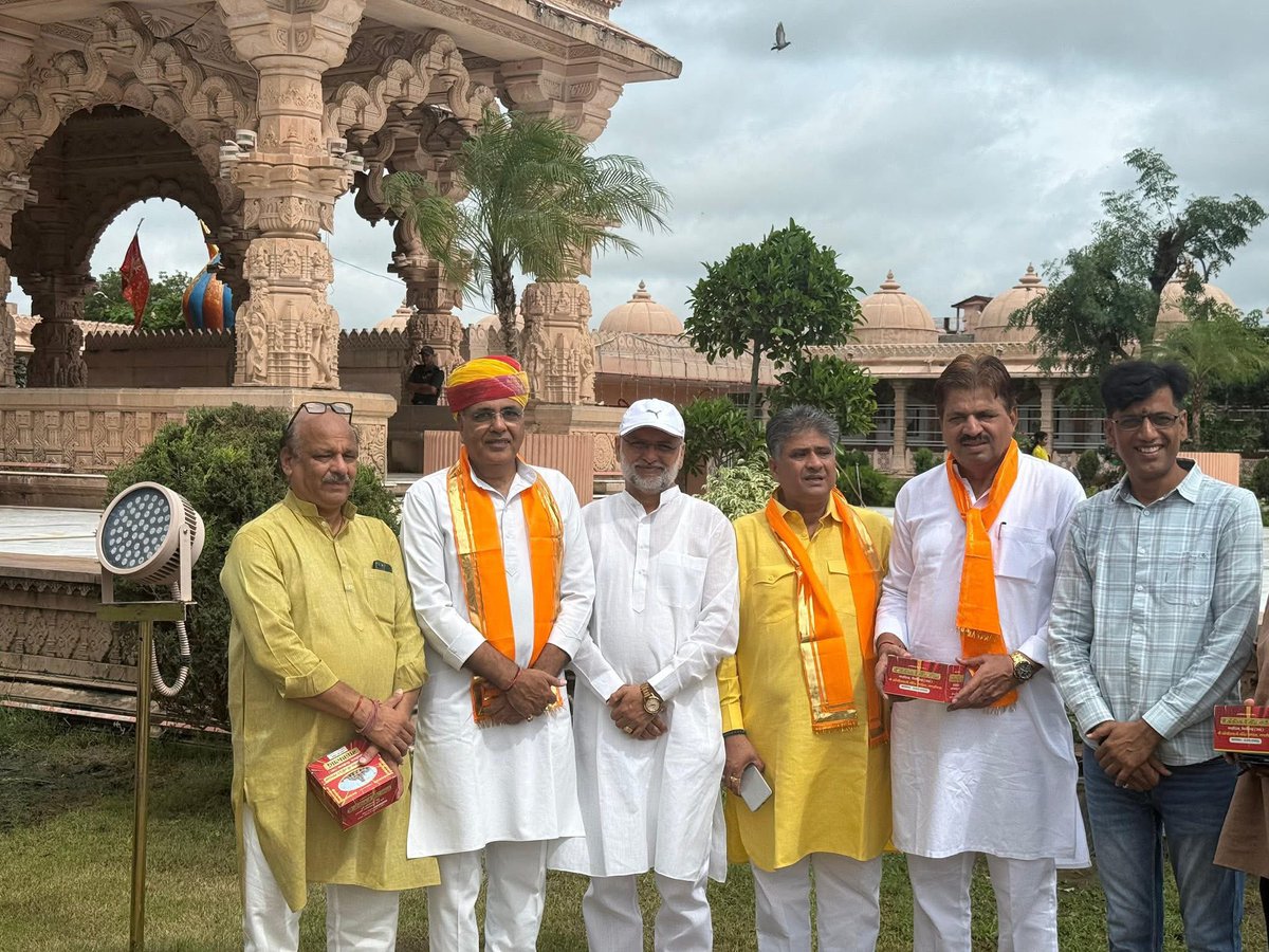 maheshsharmacm's tweet image. आज श्री सांवलिया सेठ धाम, चित्तौड़गढ़ प्रवास के दौरान सांवलिया सेठ प्रभु के दर्शन कर आशीर्वाद प्राप्त किया।

@SachinPilot