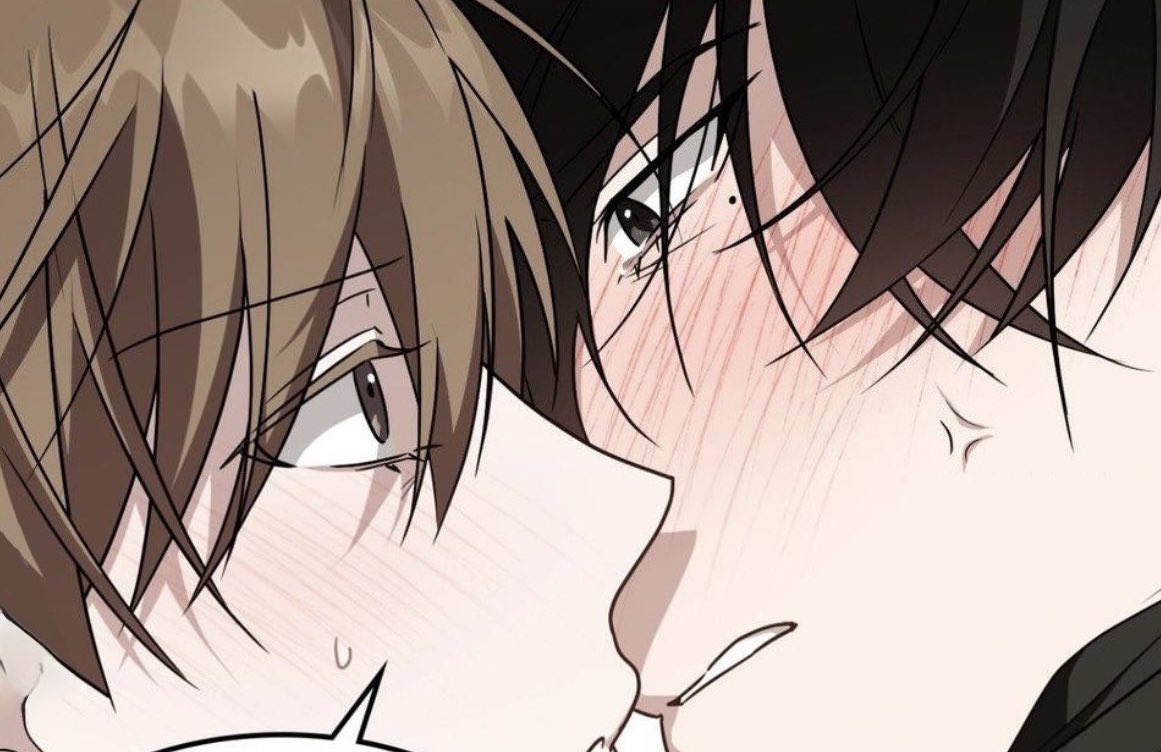 daily_neutaaaa's tweet photo. me and the neighbour that I swore I don’t have feelings for him https://t.co/9sObTQLftL