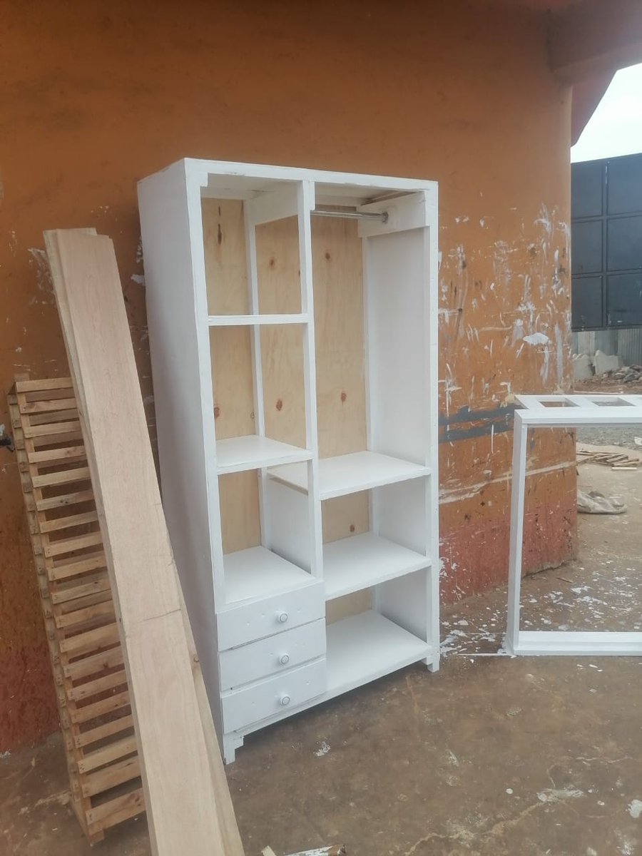 DavidMukim93339's tweet image. Affordable and stylish Clothracks 
Frame 1 (3*6).6800
Frame 2(4*6).8,500
Frame 3(5*6).12,000
Frame 4(6*6).15,500
Can be painted any colour and can also be customized