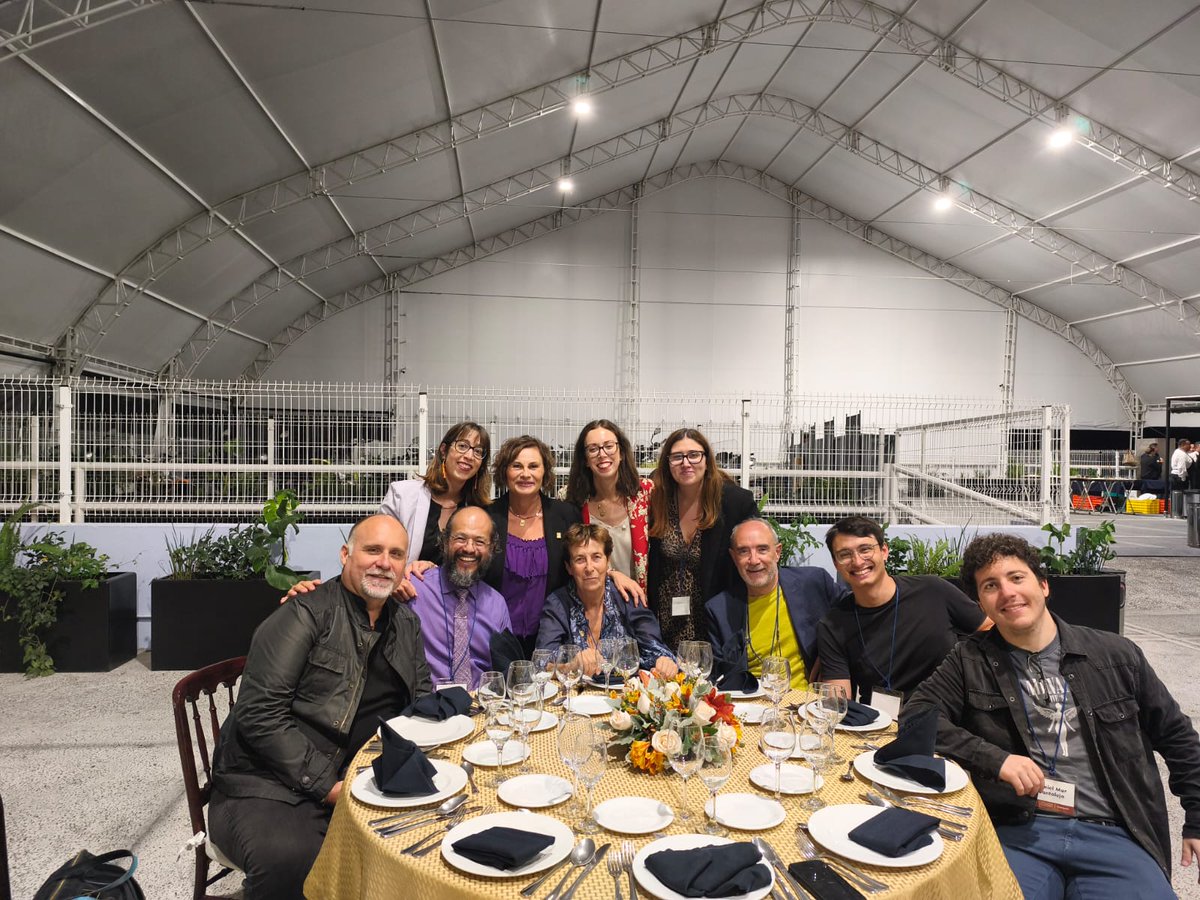 Algunos documentos gráficos de la cena de cierre de congreso #AHLMXXMéxico