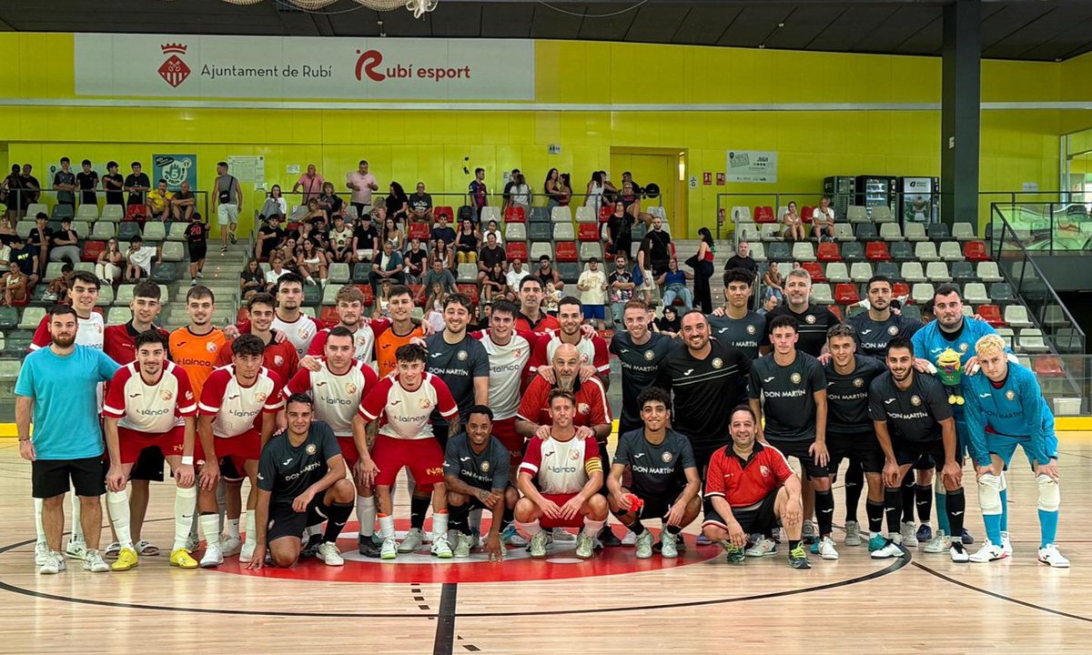 Primer partido de la temporada 25-26 donde seguimos sumando carga de trabajo, buen esfuerzo y trabajo de los chicos. Saludando a grandes amigos. <a href="/Rubifutbolsala/">Esportiu Rubí FS</a> 4 <a href="/rayosantacoloma/">Rayo de Santa Coloma</a> 2 <a href="/EsportsRadioRub/">Esports Ràdio Rubí</a>