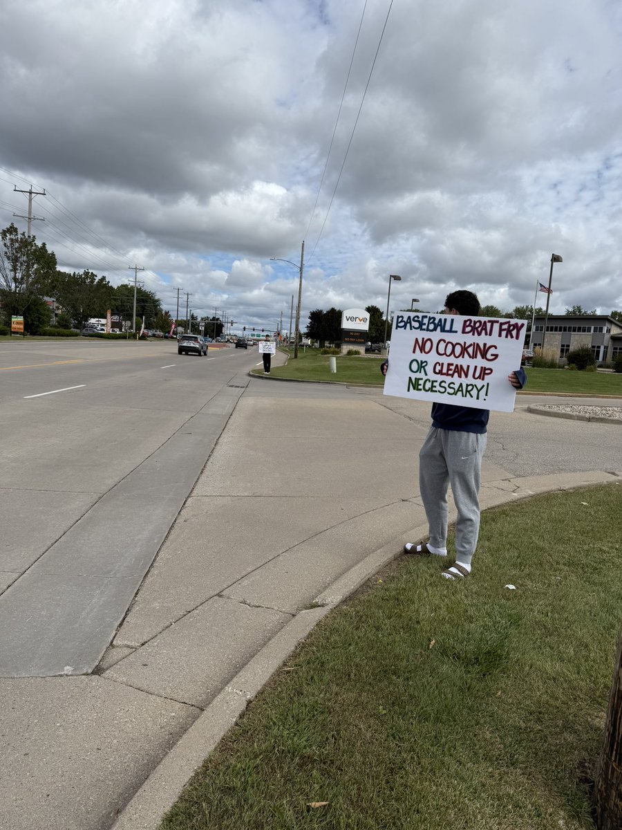 Menasha Baseball tweet media