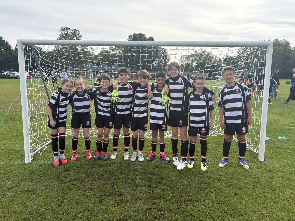 A great start to the football season for the U11 A&amp;B teams this morning. Some great individual and team play! Thanks to <a href="/SHSsport1865/">SHS Sport</a> for putting on a fun morning of football
#TeamDownsend #RESPECT