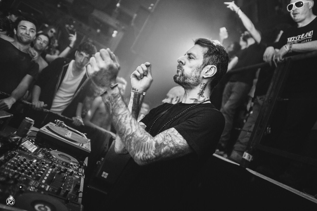 DBastidovitch's tweet photo. Techno: The Driver Au Club Sandwich Du Rockstore De Montpellier. https://t.co/c1t2jQAfIm #The Driver #Madben #techno #hardcore #My Life Is A Week End #Club Sandwich #Le Rockstore #Rockstore #Montpellier https://t.co/x08epgBaNw