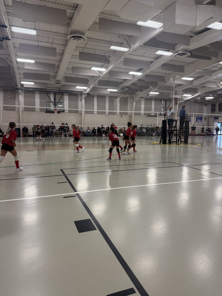 3rd grade girls volleyball was so fun! Can't wait to see the other team next week! So many awesome CYO games to catch this year! ❤️💙🦅