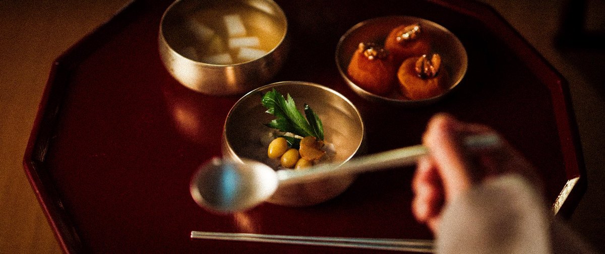 kdramas__'s tweet photo. love how aesthetic all the food shots are in the show ✨

#BonAppetitYourMajesty #BonAppetitYourMajestyEp5 https://t.co/lyHg2zLOYH
