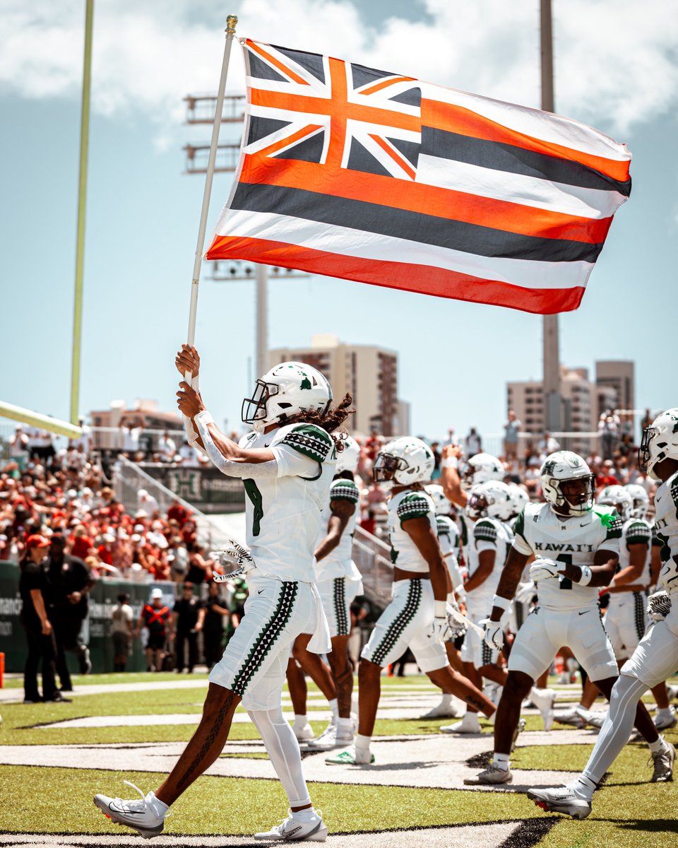 It’s gameday in Hawai‘i 🤙

#BRADDAHHOOD x #GoBows