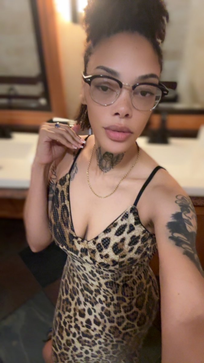 uniquely_tragic's tweet image. #chapter41 #VirgoSeason #Virgo #HappyBirthday #birthdaygirl #birthdayvibes