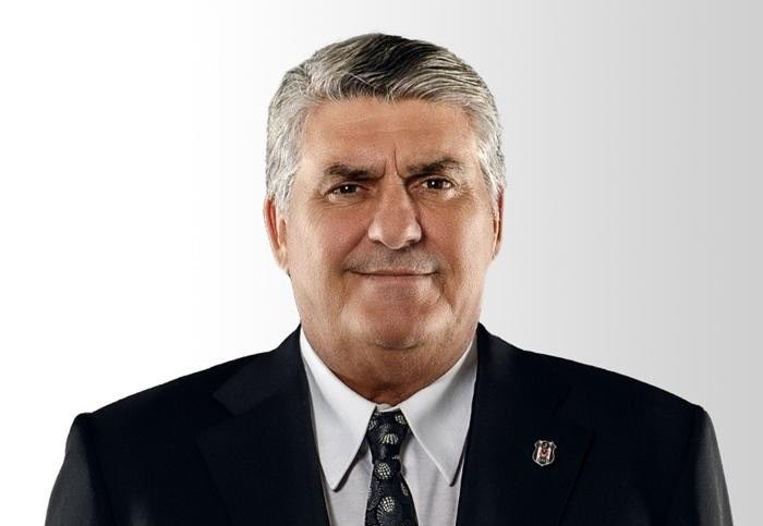 Hasan Arat'ın anamızı siktigi sezon: 6 ay 2 kupa

Serdal Adalı: Ağustos'da Avrupa'dan elenme ligden kopma
Kendi hocasına kumpas.