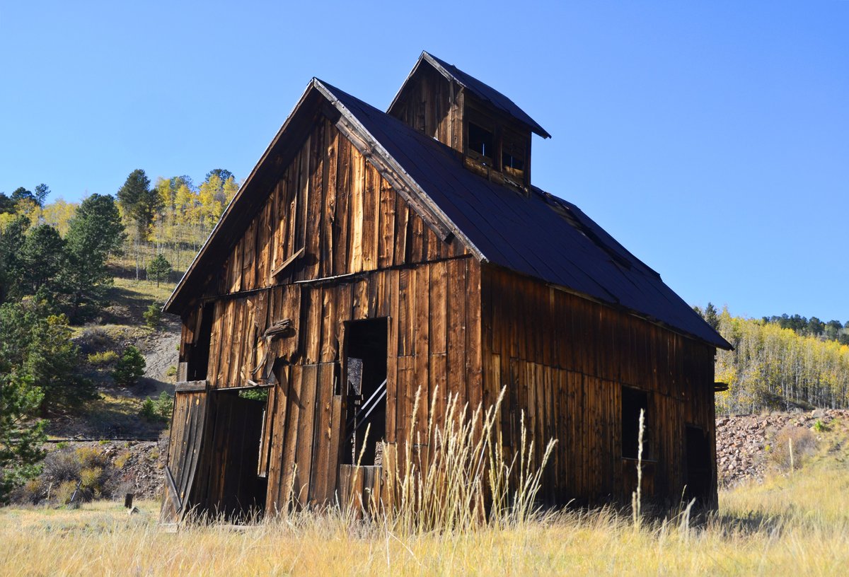 COS_foto_gail (@cos_foto_grl) on Twitter photo <a href="/DailyPicTheme2/">Daily Picture Theme</a> #DailyPictureTheme #triangular
A rustic mountain cabin in #Colorado <a href="/DailyPicTheme2/">Daily Picture Theme</a> #DailyPictureTheme #triangular
A rustic mountain cabin in #Colorado