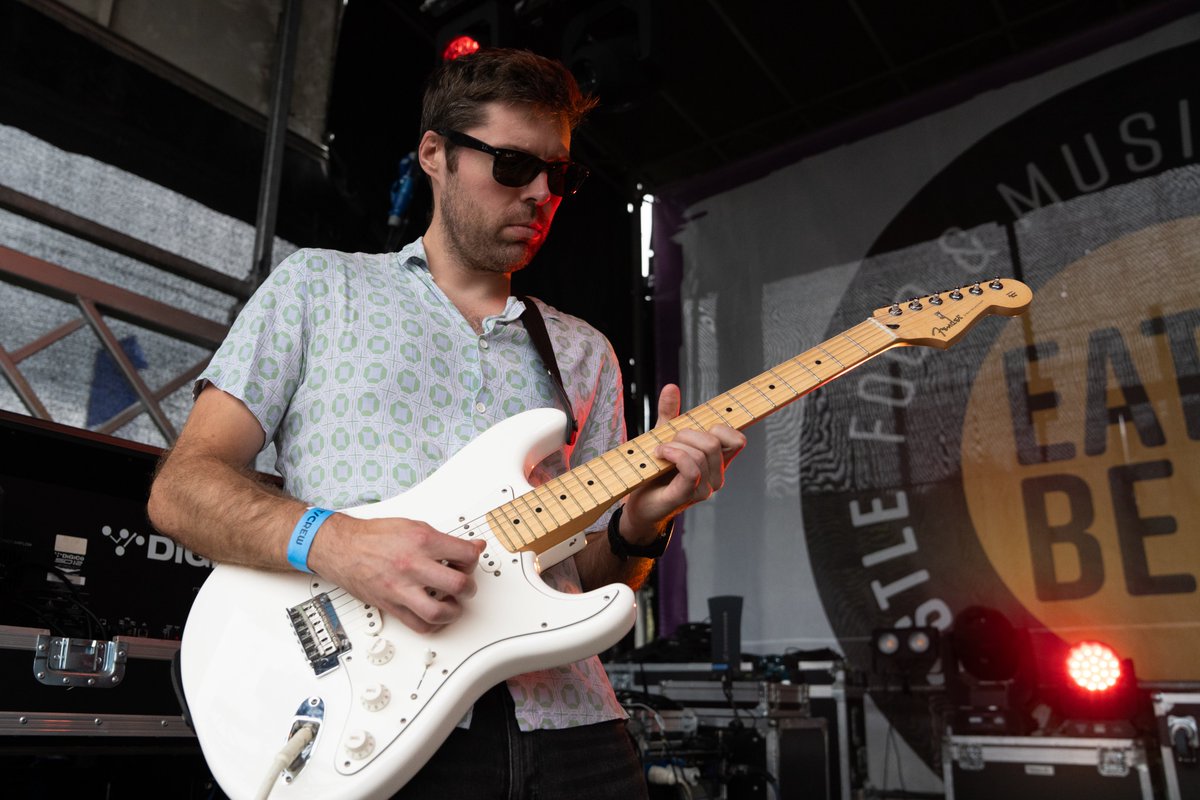 VisitMGS's tweet image. 🎉 What an incredible first day at the #EatsandBeats Festival! 🎶🍴

Thank you to everyone who joined us and brought such great energy. Get some rest and get ready to do it all over again tomorrow. Day 2 is going to be just as epic! 🌟
 🔗visitmournemountains.co.uk/whats-on/giant…
#GiantAdventures