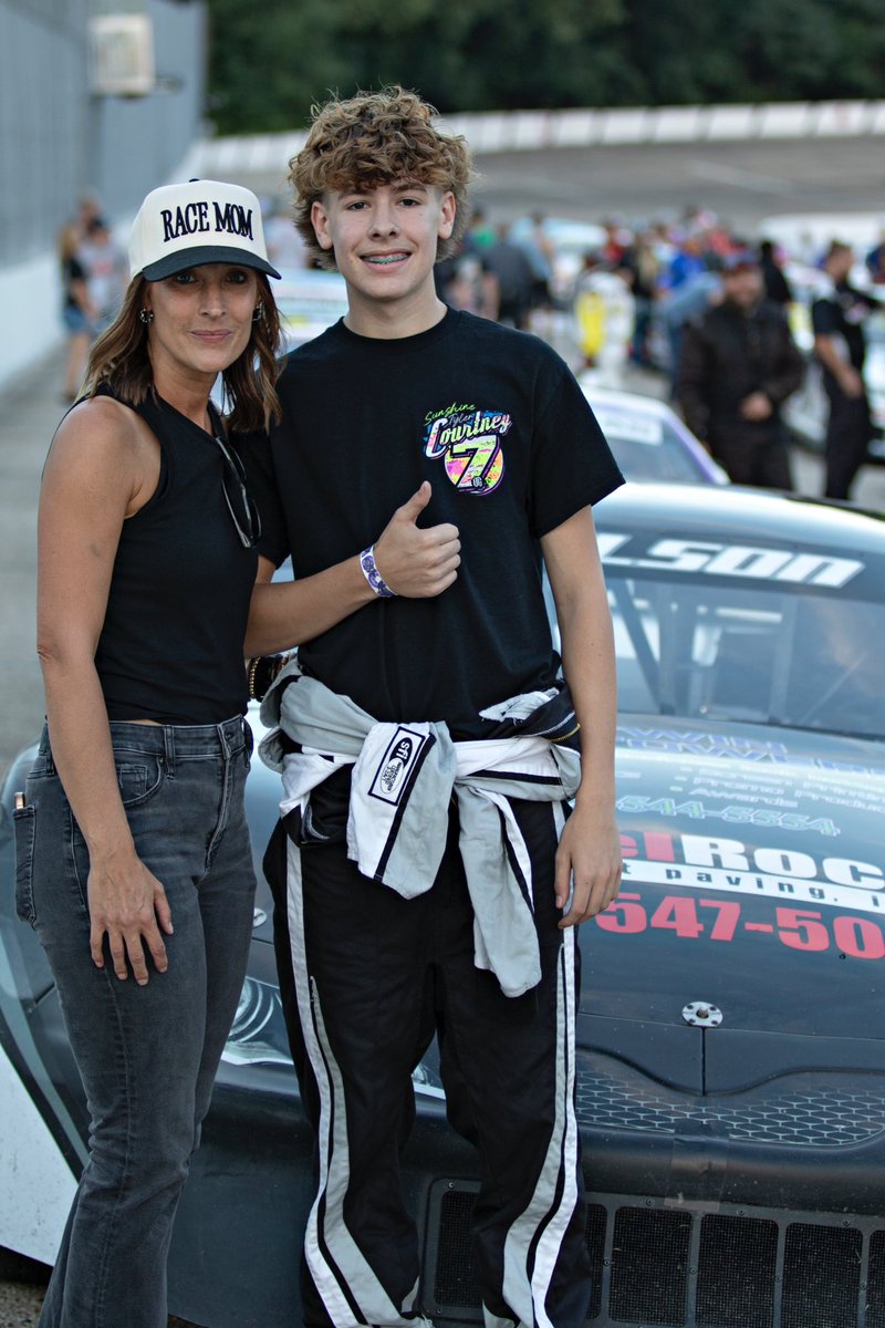 megan nilson tweet media