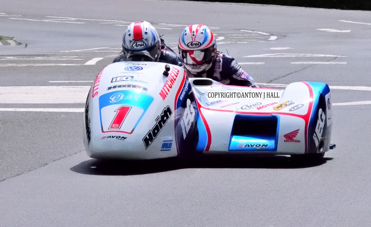 TTBONEGP's tweet photo. Ben Birchall and @Plater22 at Braddan Bridge🇮🇲2018 #SidecarSaturday https://t.co/m62wTNK3fP