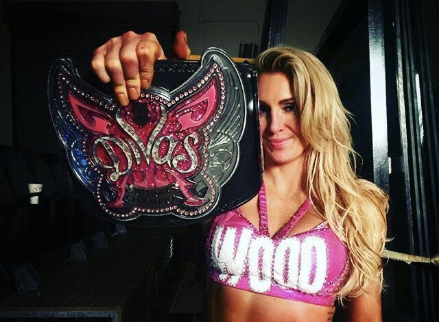 ageelthirlwall's tweet photo. pinned this until charmother wins a world title https://t.co/pndOcCY3Id