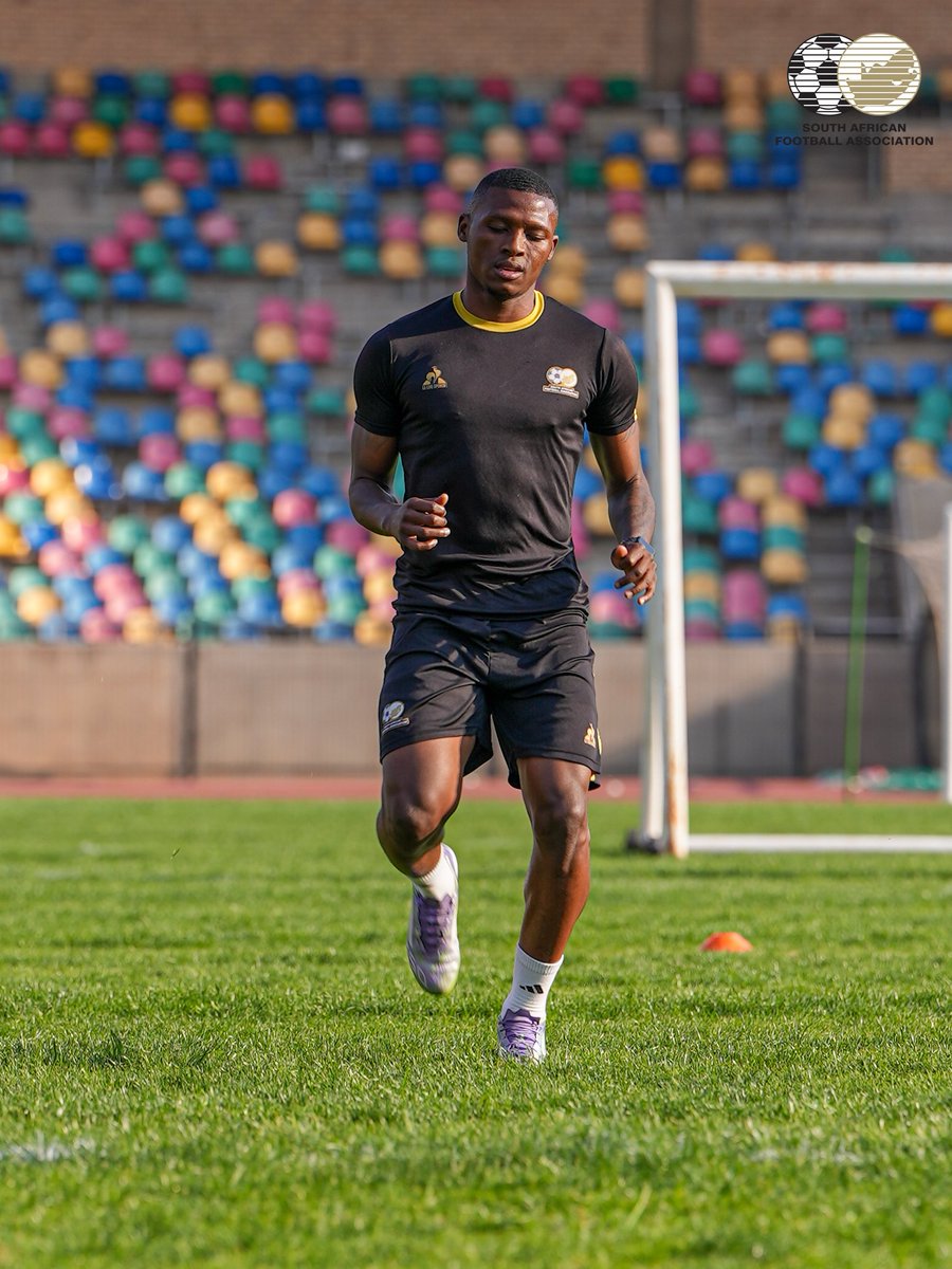 iDiski Times (@idiskitimes) on Twitter photo ๐ ๐ข๐ก๐ฌ๐๐ก๐ ๐๐ฅ๐ฅ๐๐ฉ๐๐ ๐ฟ๐ฆ
Thabiso Monyane arrived in camp on Saturday and took part in his first training session at the Petrus Molemela Stadium.
He replaced Nyiko Mobbie, who was injured during the game against Lesotho and had to undergo surgery.
๐ธ <a href="/BafanaBafana/">Bafana Bafana</a> ๐ ๐ข๐ก๐ฌ๐๐ก๐ ๐๐ฅ๐ฅ๐๐ฉ๐๐ ๐ฟ๐ฆ
Thabiso Monyane arrived in camp on Saturday and took part in his first training session at the Petrus Molemela Stadium.
He replaced Nyiko Mobbie, who was injured during the game against Lesotho and had to undergo surgery.
๐ธ <a href="/BafanaBafana/">Bafana Bafana</a>